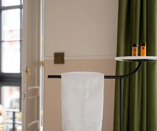 Boutique Indianas Hotel